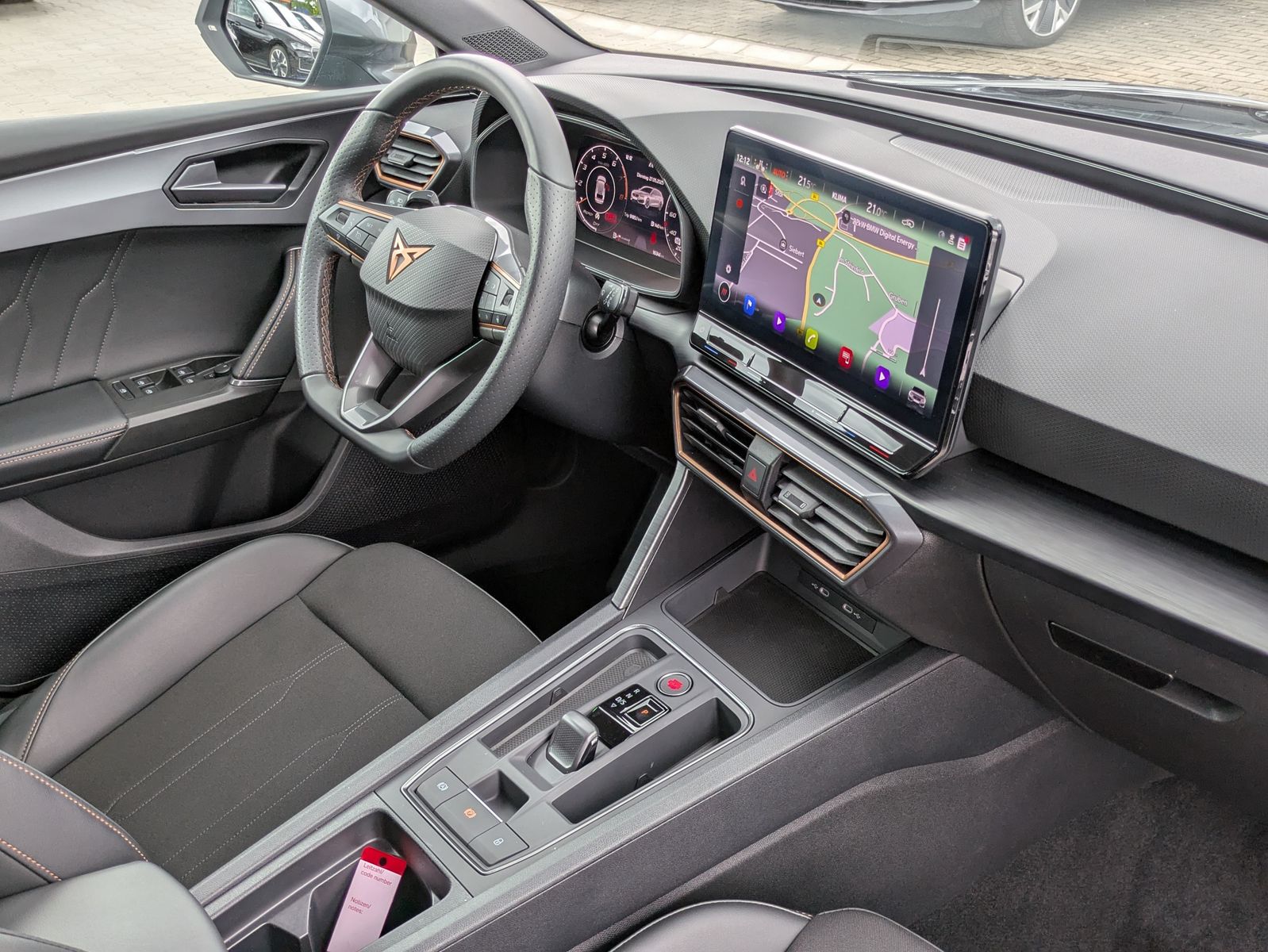 Fahrzeugabbildung CUPRA Leon 1.5 eTSI DSG MATRIX-LED*ACC*APP*KAMERA*18"
