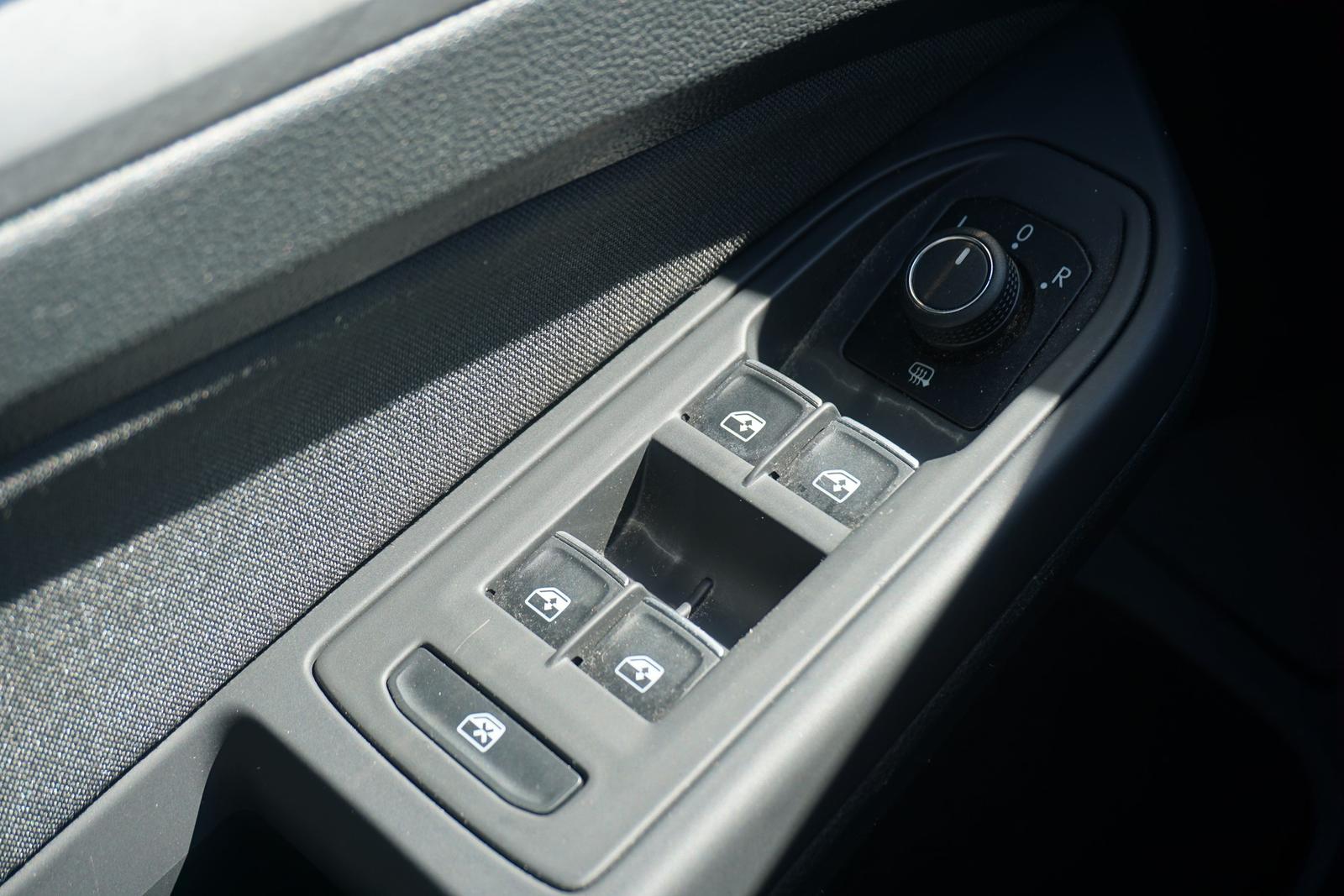 Volkswagen Golf VIII 1.5 eTSI DSG LED Navi ACC DAB Kamera, миниатюра 30