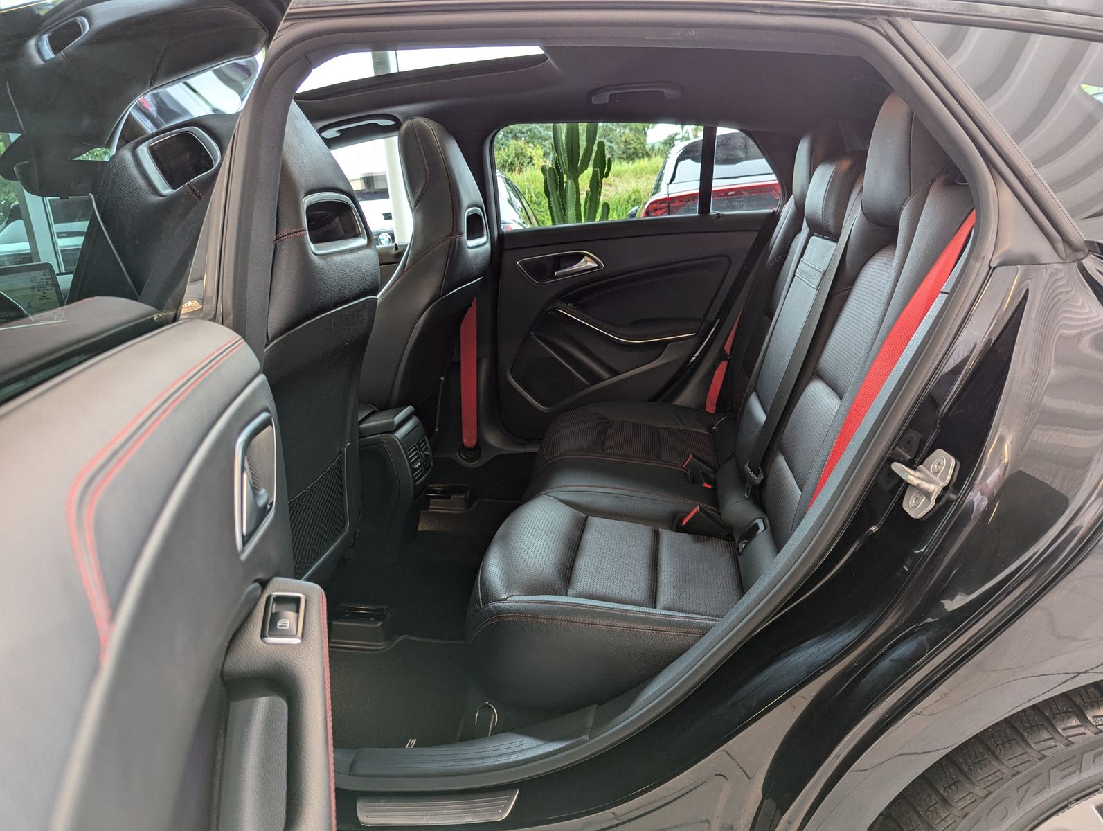 MERCEDES-BENZ CLA 220 Shooting Brake AMG Pano Bi-Xe Harman H/K - Image 13