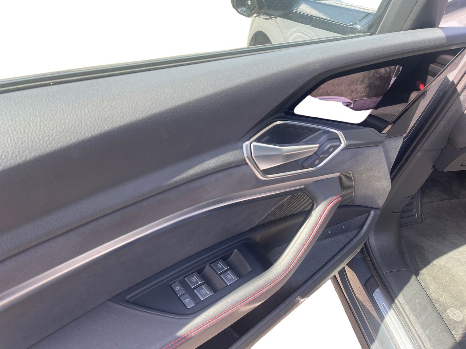 Audi Q8 e-tron - Bild 15