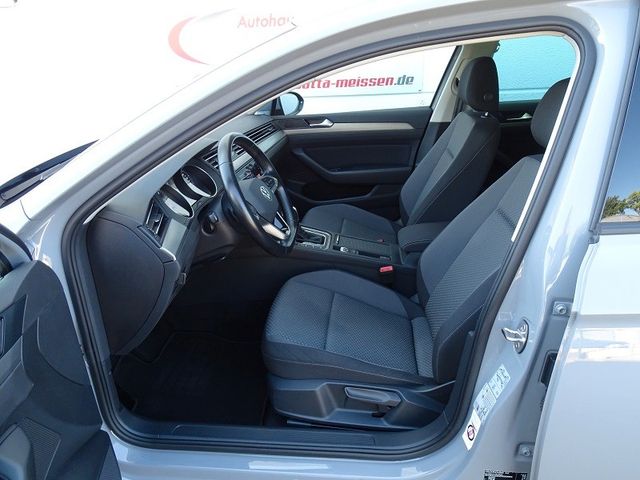 Passat Variant 2.0 TDI DSG - LED / Navi