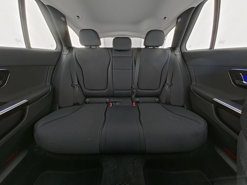 Fahrzeugabbildung Mercedes-Benz C 200 T Avantgarde*Distronic*HUD*Totwin*LED*Kam*