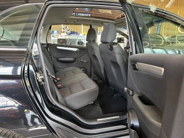 Mercedes-Benz B 200 *Panoramadach*Klimaanlage*elek.Fensterh.*