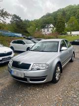 Skoda Superb Benzin/Flüssiggas / AHK - ang... - gebrauchte Skoda Superb aus dem Jahr 2008