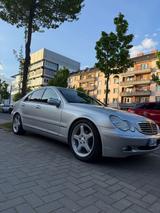 Mercedes-Benz Mercedes C220 w203 - gebrauchte Mercedes-Benz C 220 aus dem Jahr 2002