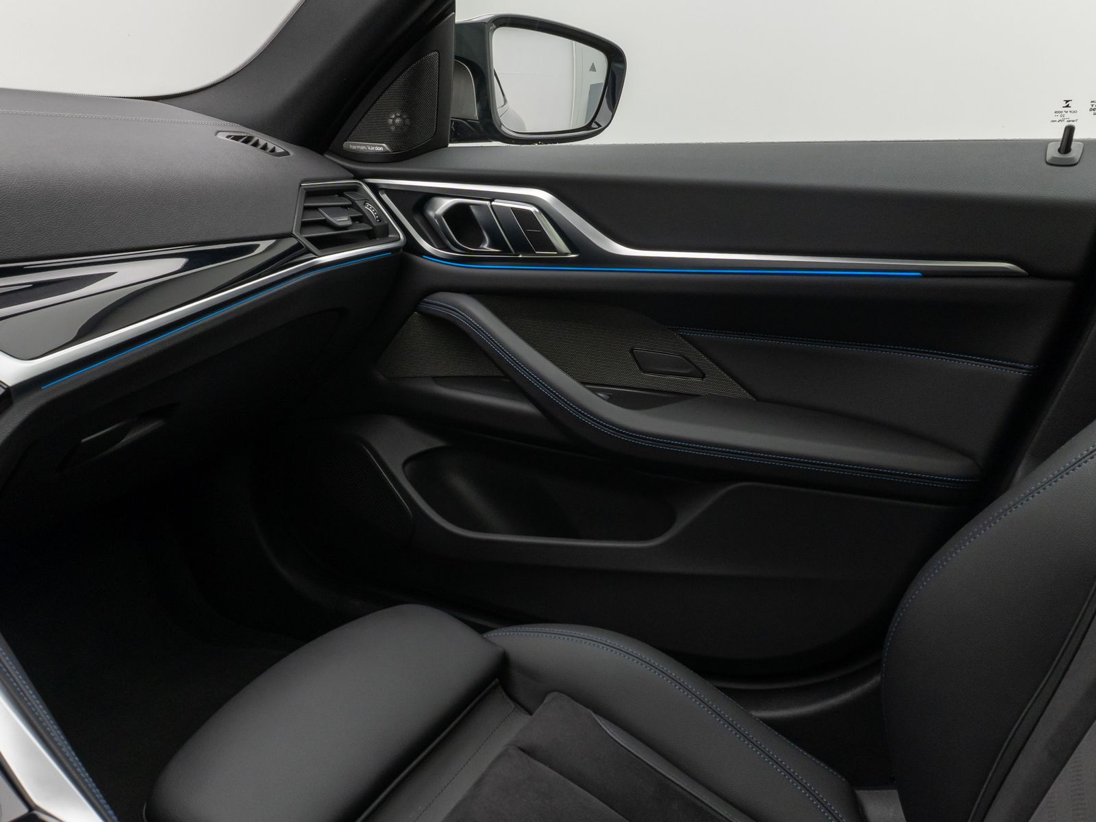 Fahrzeugabbildung BMW i4 M50 Gran Coupé 360°DAB HUD H/K Glasdach 20Zol