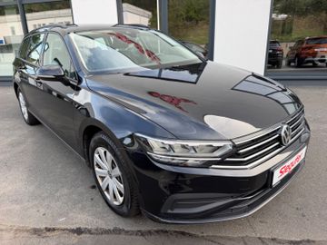 Volkswagen Passat Variant - 2