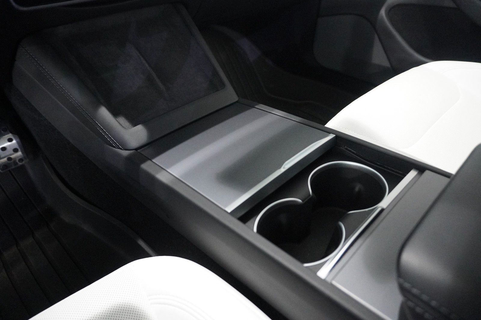 Fahrzeugabbildung Tesla Model 3 HIGHLAND DUAL-MOTOR NAVI/LED/KAMERA/AMD