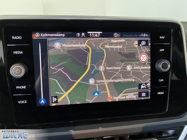 T-Roc 1.5 TSI DSG Style NAVI KLIMA LED PDC