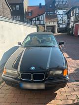 BMW E36 318i 1995 - BMW 318 aus 1995: 318i