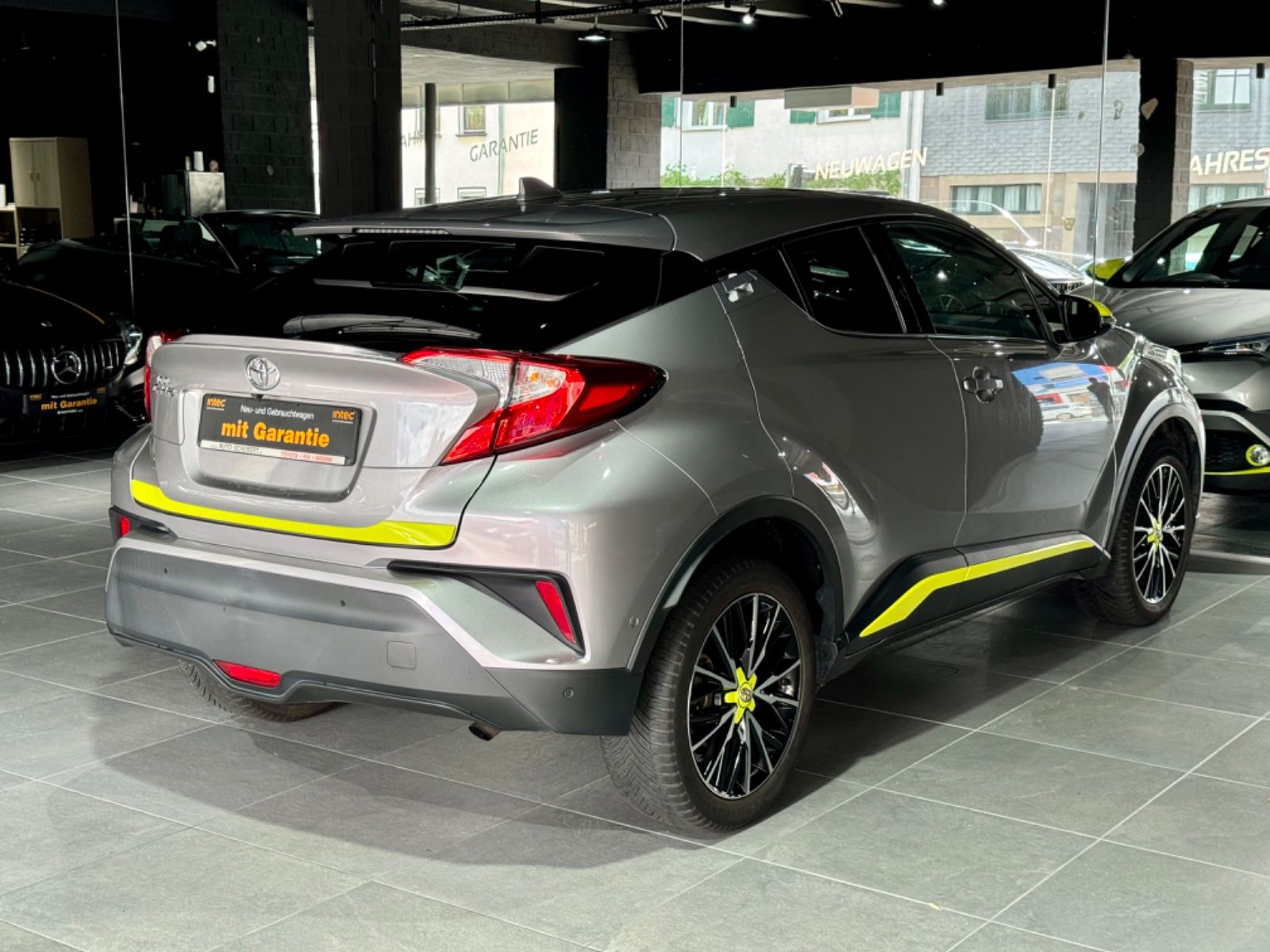 Fahrzeugabbildung Toyota C-HR Lounge 1.2 Turbo/KAMERA/NAVI/KLIMA/