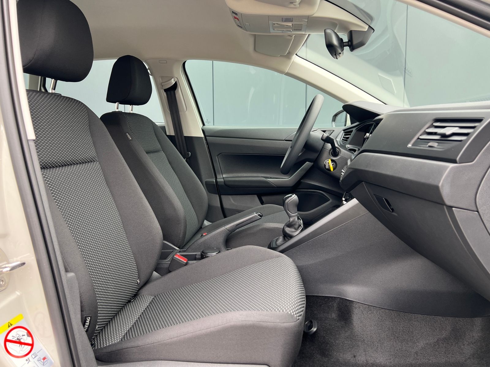 Fahrzeugabbildung Volkswagen Polo 1.0 MPI *LED, Klima, Sitzhzg., AppConnect,