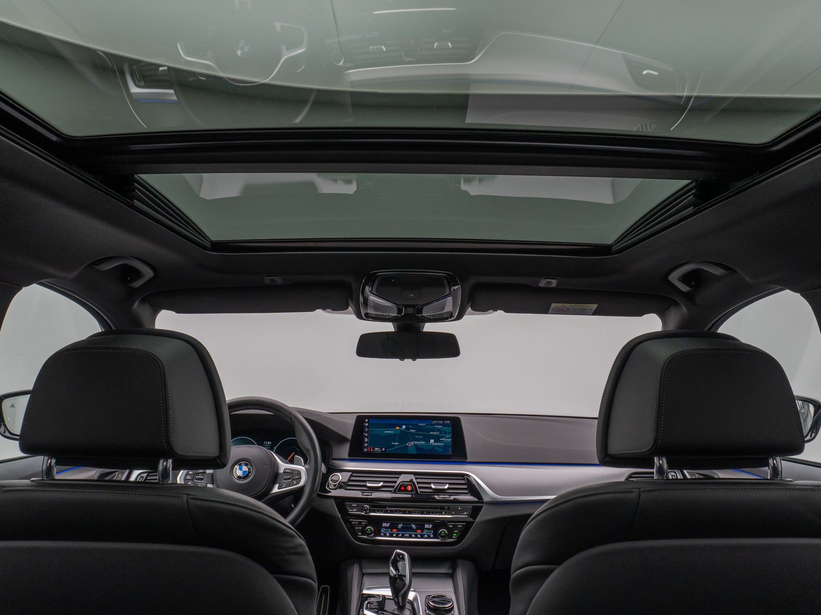 Fahrzeugabbildung BMW 540d xD M Sport Panorama 360°HUD SoftCl Massage