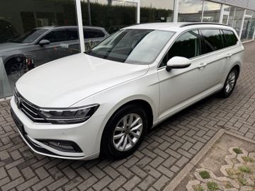 Volkswagen Passat Variant - 1
