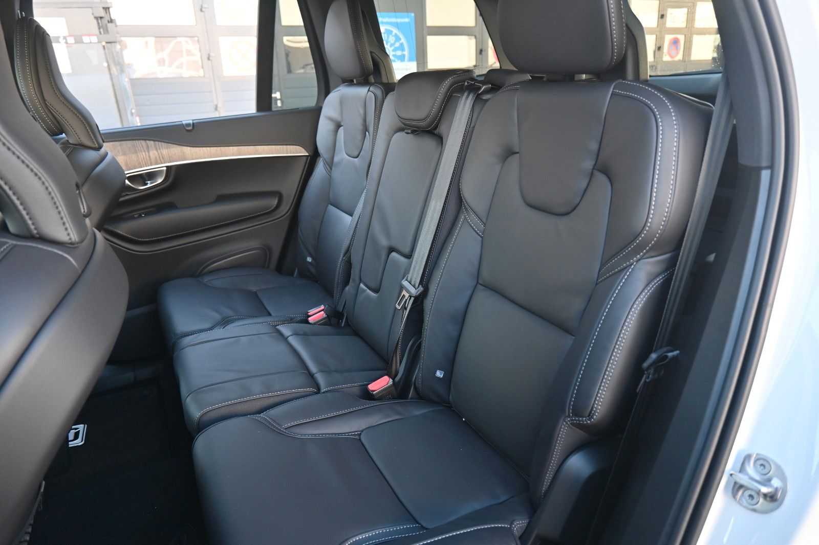 Fahrzeugabbildung Volvo XC90 B5 D AWD Plus Bright*STHZ*360°*LUFT*ACC*7Si