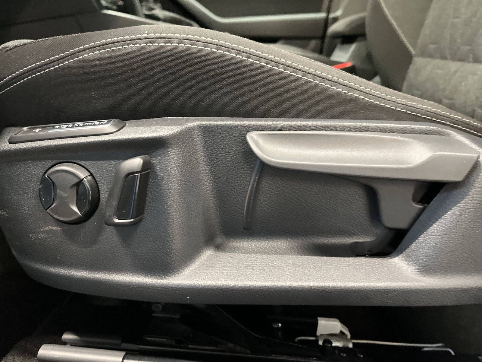 Volkswagen Passat Variant - Bild 14