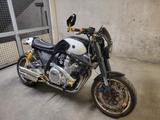 Yamaha XJR 1300 Cafe Racer - YAMAHA CAFE RACER