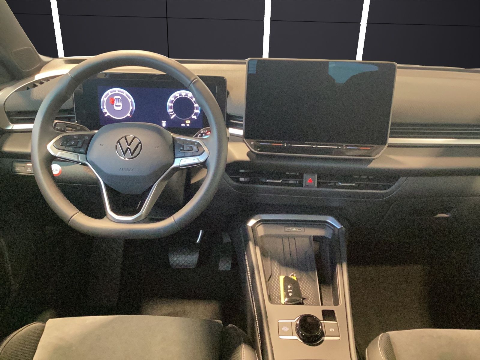 Fahrzeugabbildung Volkswagen T-Roc Style eTSI DSG ACC LED+ SH HuD 360° Massag