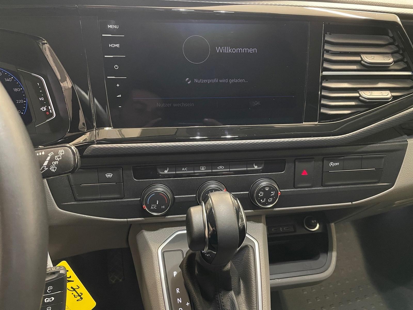 Volkswagen T6.1 Transporter Kasten 2.0 TDI 4M KR *AHK*STANH