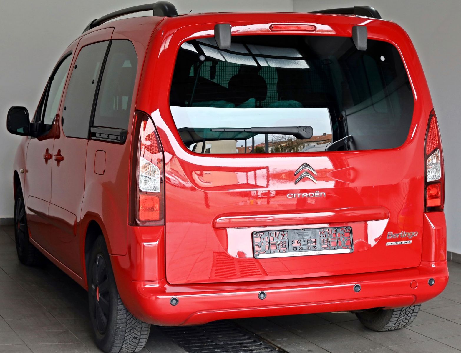 Fahrzeugabbildung Citroën Berlingo Kombi Shine SH,PDC,AppleCarPlay,SR+WR