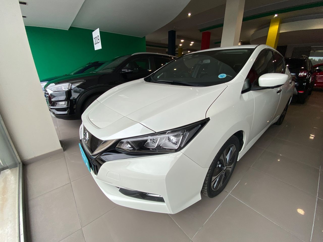 NISSAN Leaf