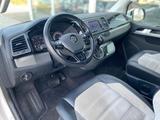 Volkswagen T6 Multivan 2.0 TDI Highline Gen. Six 4 Motion - VW T6 Multivan Gebrauchtwagen in Leipzig