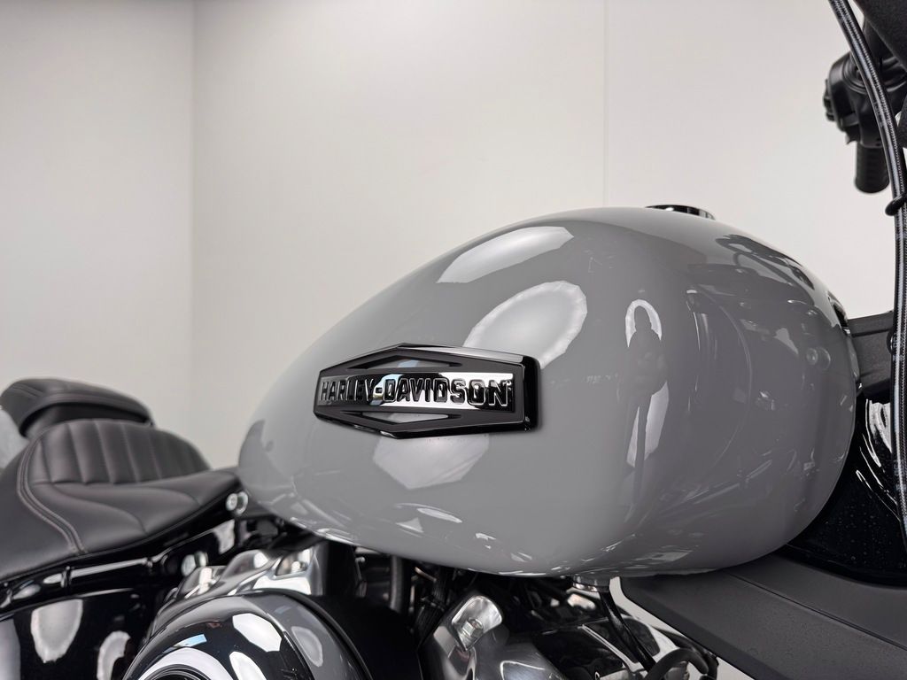 Fahrzeugabbildung Harley-Davidson STREET BOB 117 *NEUWERTIG