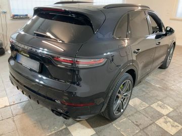Porsche Cayenne - 7