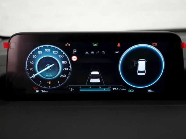 STARIA HEV PRIME AUTOMATIK 9-SITZER+VOLL LED+360