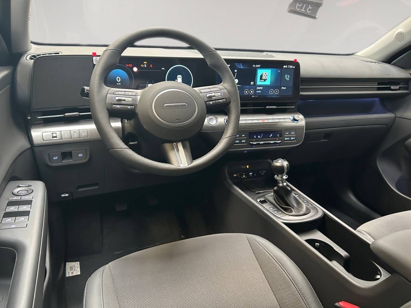 Fahrzeugabbildung Hyundai KONA 1.6 T-GDI (150 PS) Prime Teilleder, Navi, L