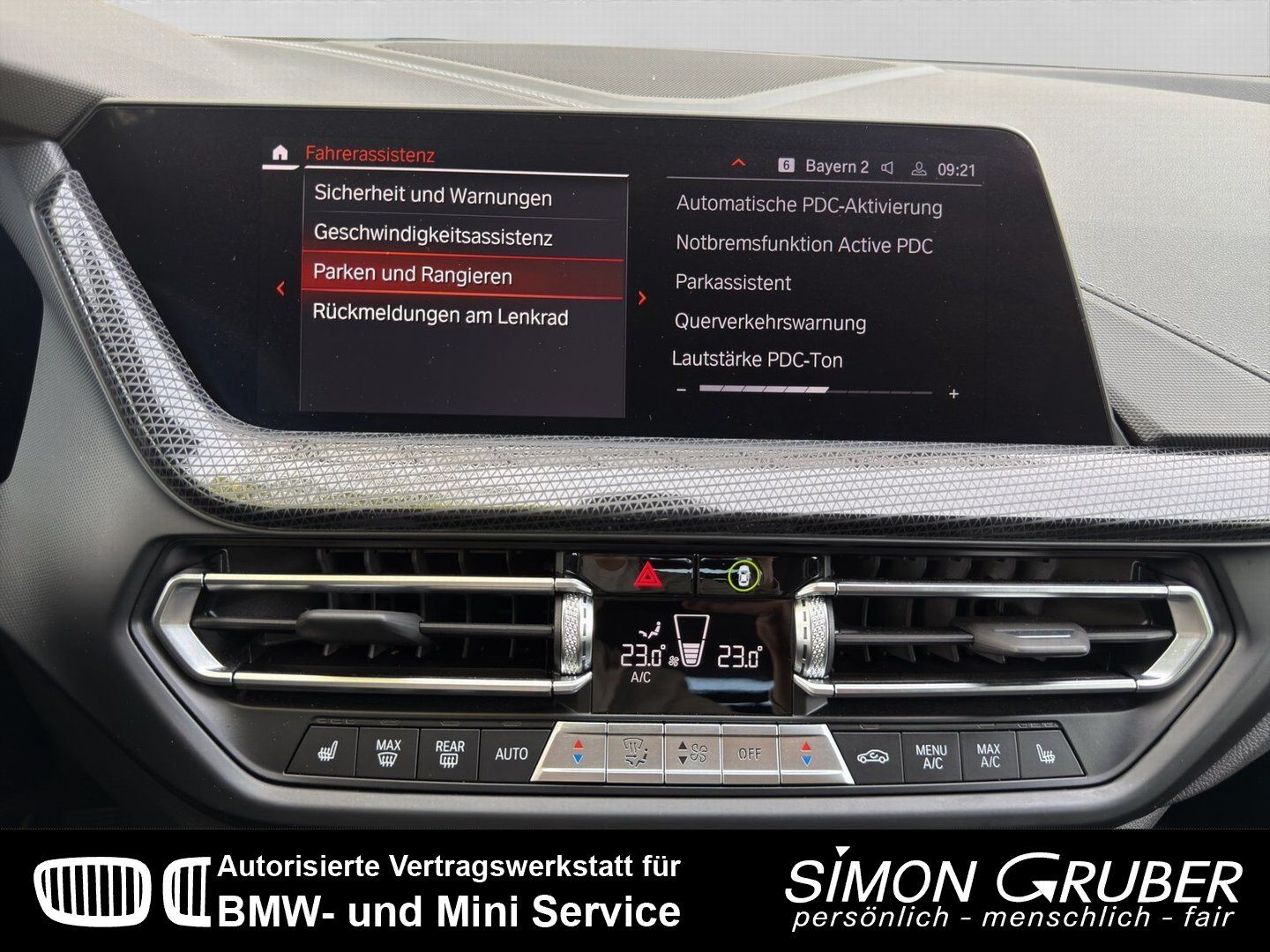 Fahrzeugabbildung BMW 118i Sport Line Shadow Line Navi Kamera Hifi LED