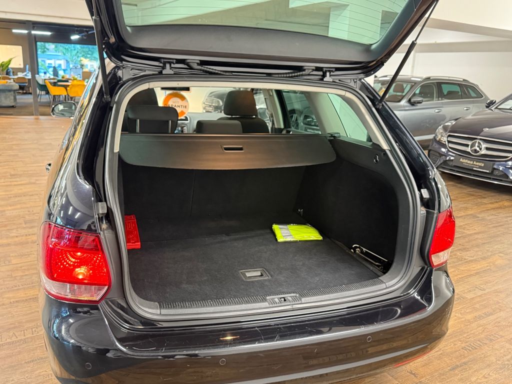 Volkswagen Golf VI Variant BM/ 1.H / 93t.KM/ PANO/ NAVI/ Volkswagen Golf VI Variant BM/ 1.H / 93t.KM/ PANO/ NAVI/