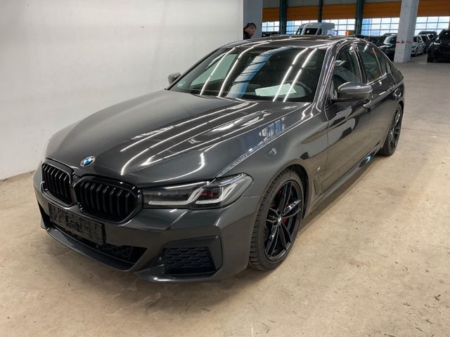 BMW 520 d M Sport/LED/Kamera/Leder/Cockpit/20Zoll!!