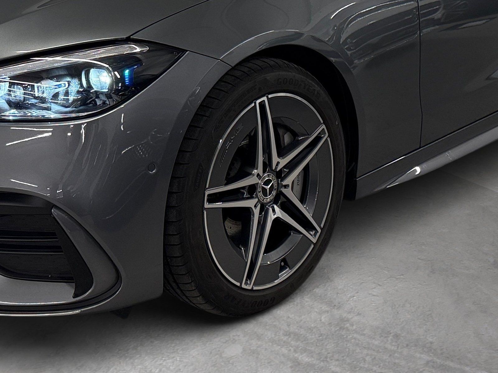 Fahrzeugabbildung Mercedes-Benz C 200 T AMG Prem.*Distronic*Totwink*360°*Memory*