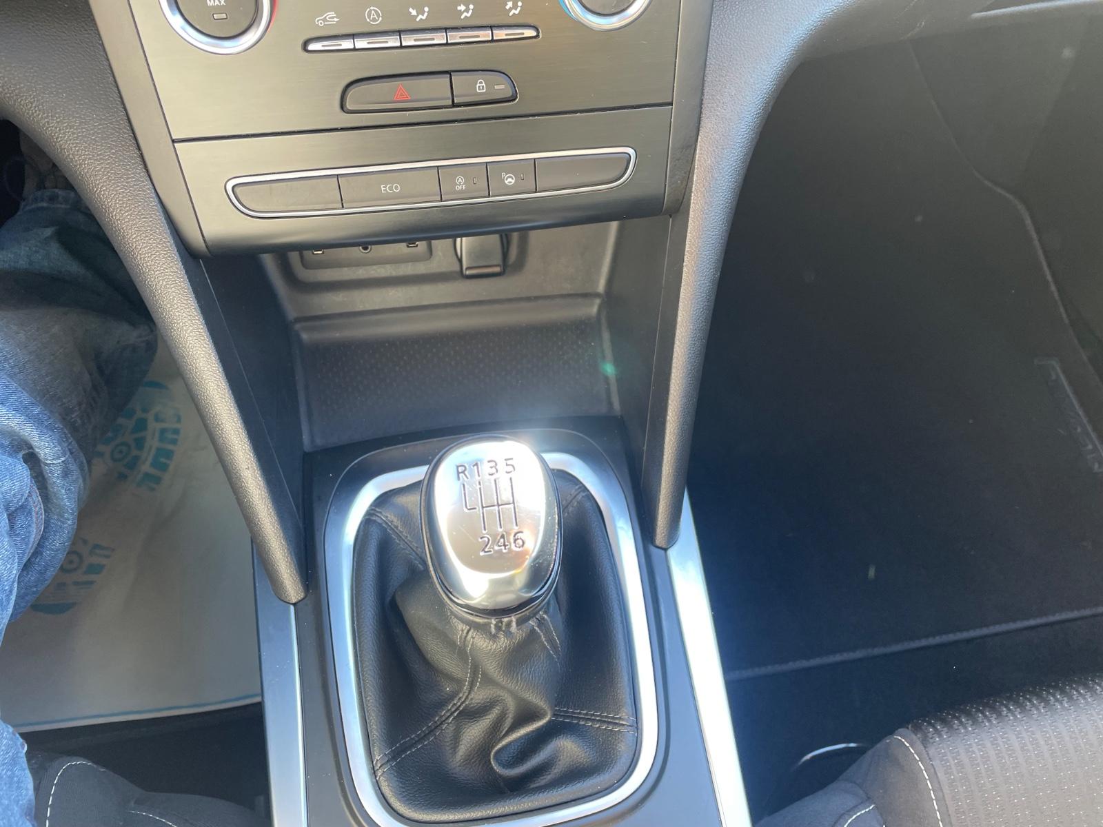 Renault Megane IV 1,3 Limo/Navi/Klima/Kamera/LED/PDC