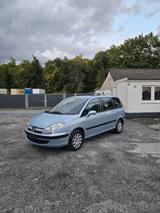 Peugeot 807 mit 7 sitzen Neu TÜV - Peugeot 807 aus 2005