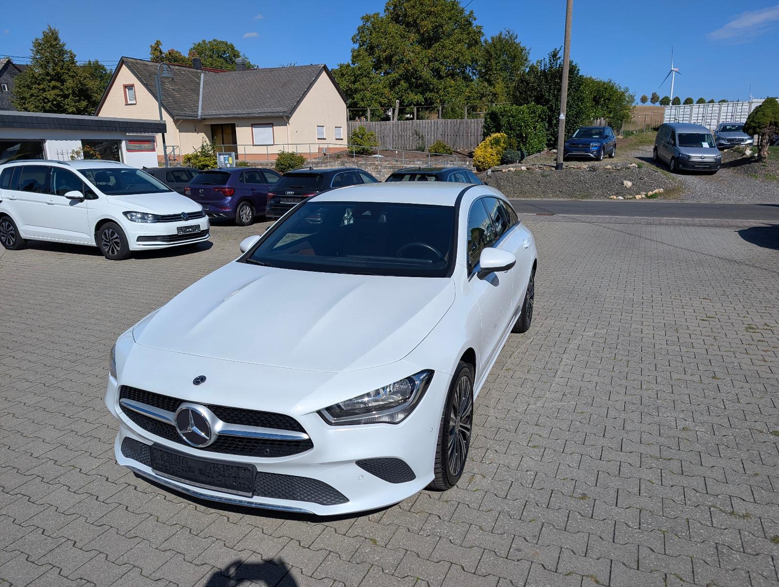 Mercedes-Benz CLA 250e Shooting Brake