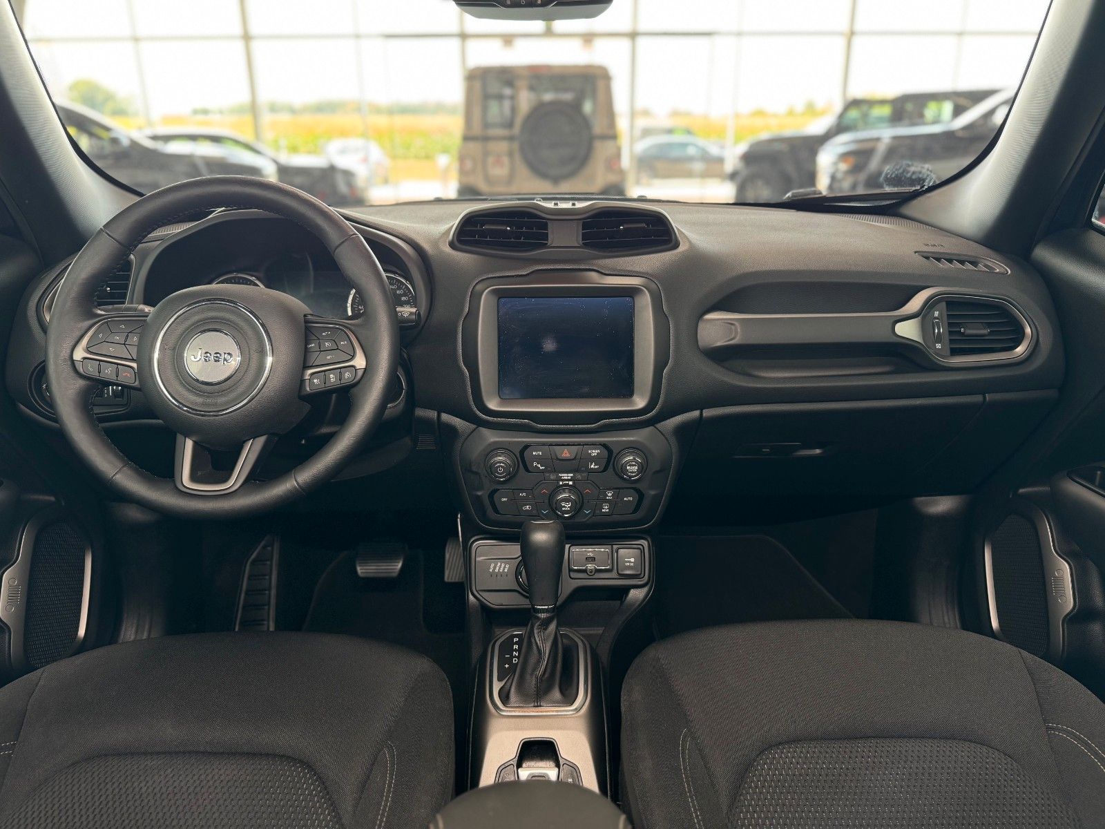 Fahrzeugabbildung Jeep Renegade Limited S 4WD Technologie-Paket