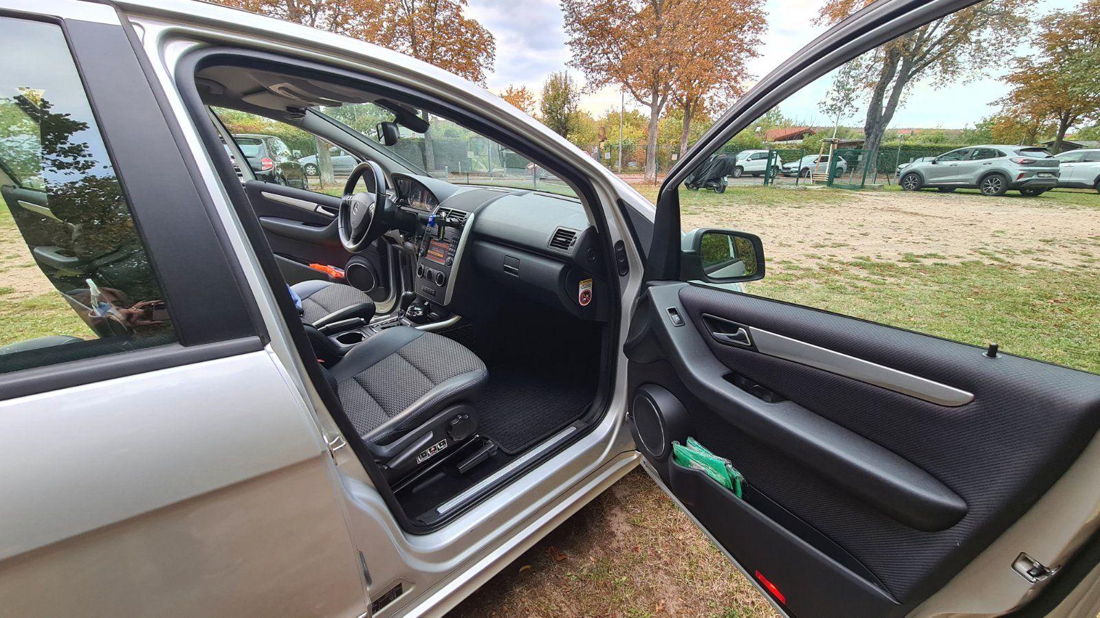 Mercedes-Benz A170 2009 — photo 11