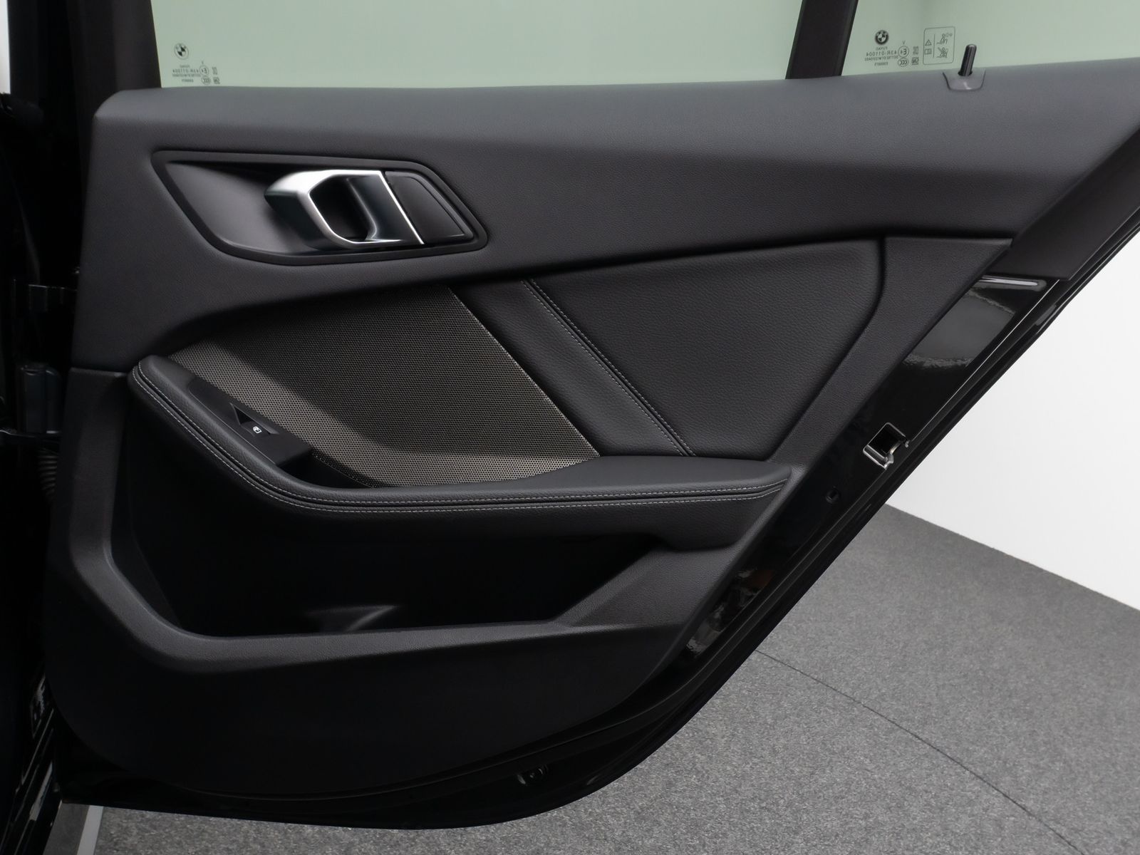 Fahrzeugabbildung BMW 120i M Sport Pro Panorama Kamera DAB H/K Komfort