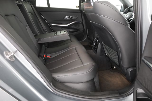BMW 330, 2022 — 26
