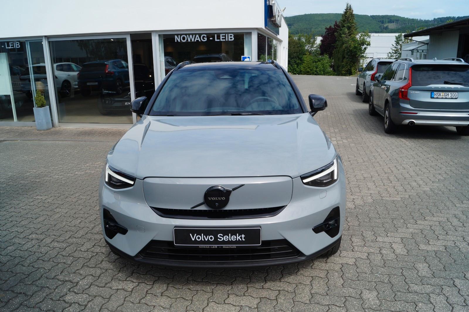 Volvo EX40 Twin AWD Ultra Black Edition Aut./AHK/Pixel