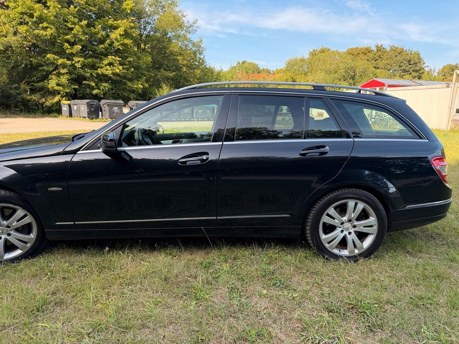Mercedes-Benz C350 2009 — photo 7