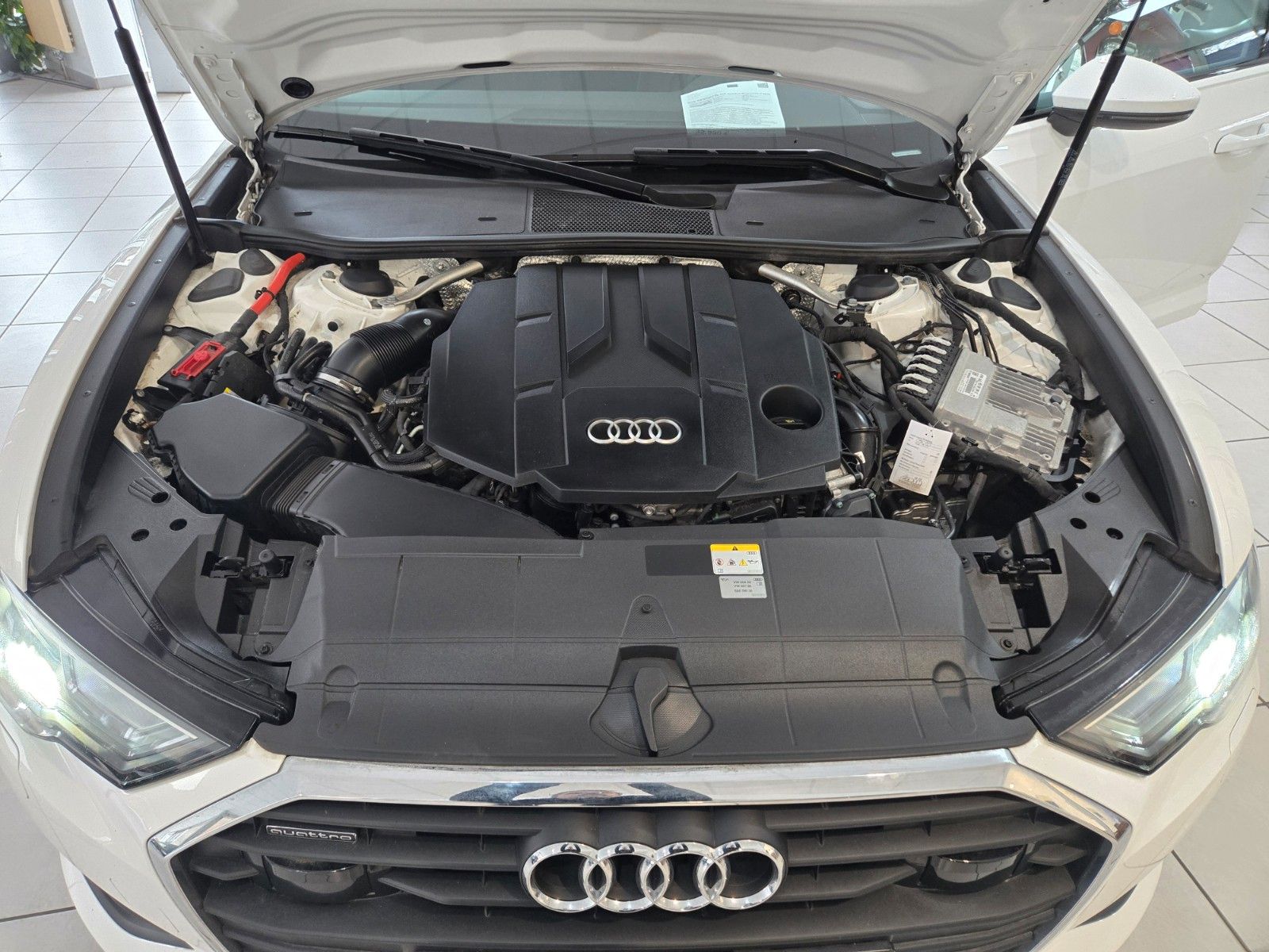 Fahrzeugabbildung Audi A6 Avant 45 TDI quattro*Business-Paket