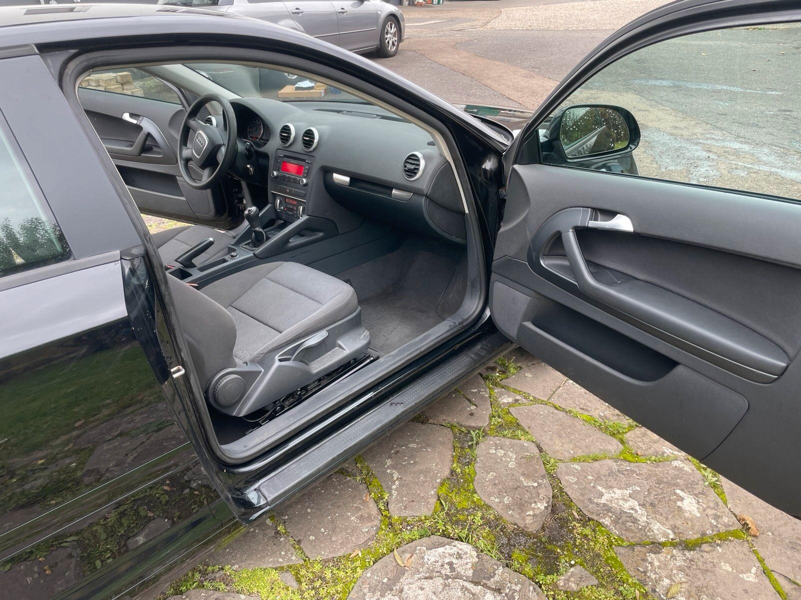 Audi A3 2009 — photo 6