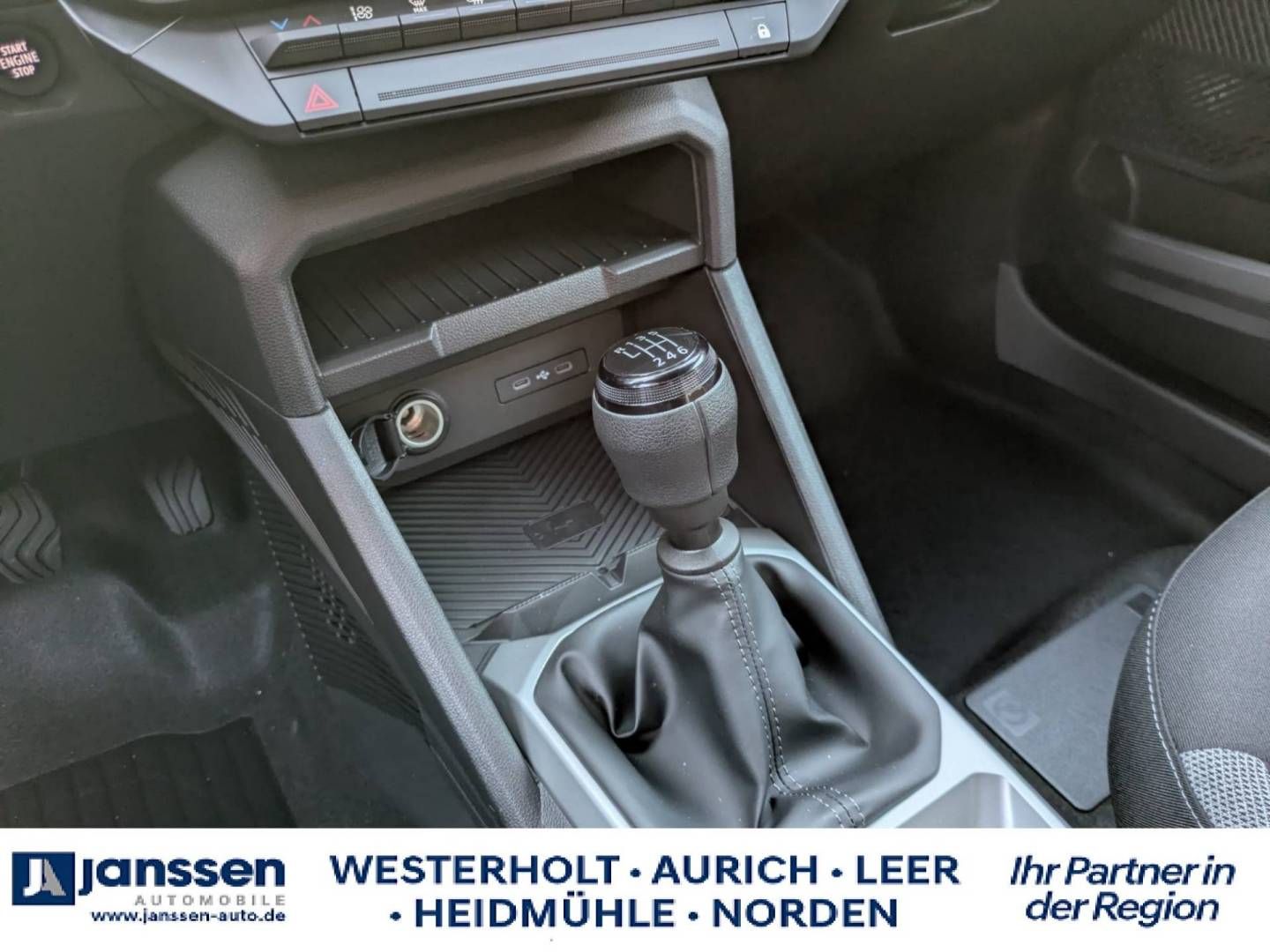 Fahrzeugabbildung Dacia Neuer Dacia Duster Journey mild hybrid 140