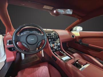 2011 Aston Martin DBS — миниатюра 13