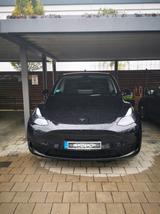 Tesla Model Y RWD  Standard Range - Tesla Model Y in München
