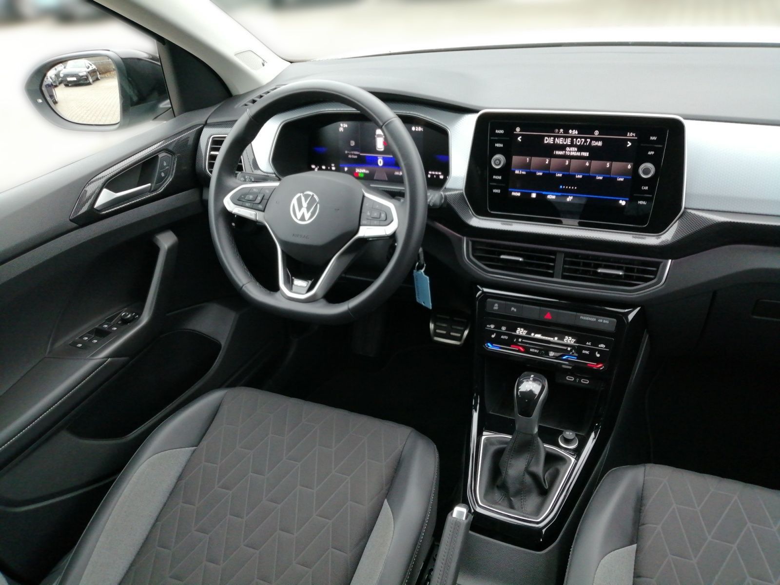 Volkswagen T-Cross - Bild 11