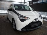 Toyota AYGO x Klimaanlage - Toyota Aygo (X) Gebrauchtwagen in Hamburg